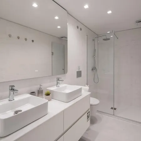 Acqua Viii Sea View And Pool * 丰沙尔
