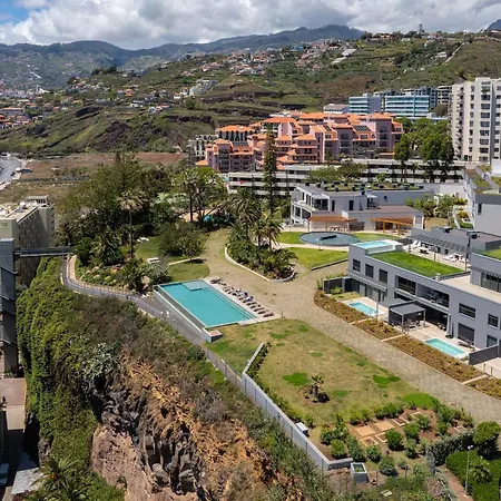 Acqua Viii By An Island Funchal (Madeira)